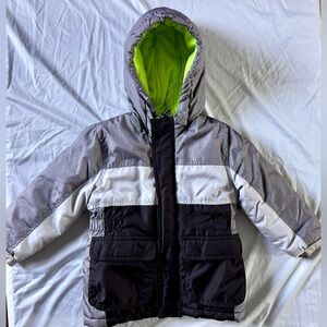 OshKosh B’gosh Boys Winter Coat Size 4 – Gray/Black Colorblock Hooded Jacket